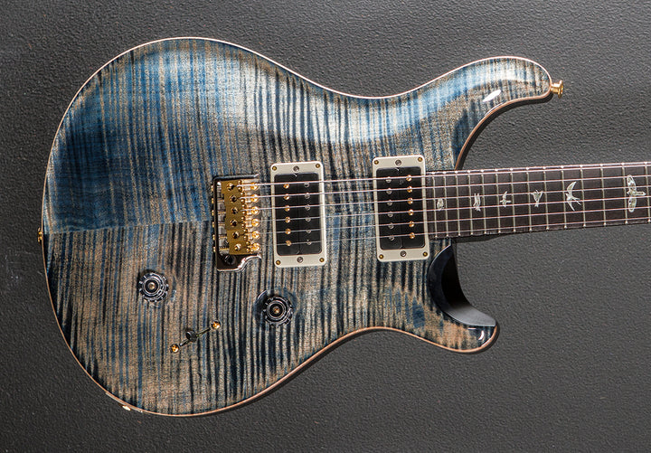 Custom 24 10 Top - Faded Whale Blue