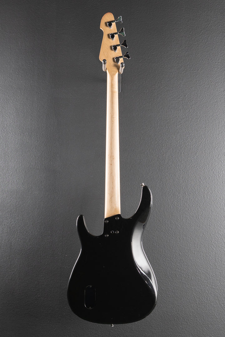 Axcelerator 4-String Active Bass &