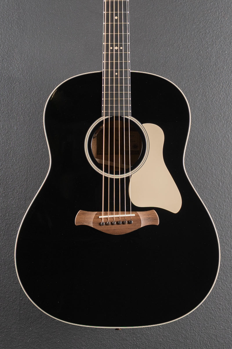 Used Gold Label 517E Blacktop &