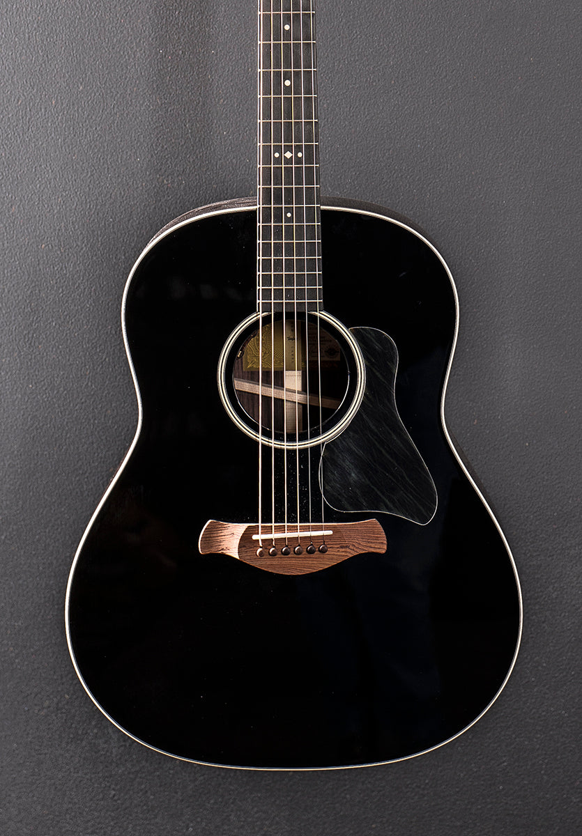 Gold Label 717E Blacktop