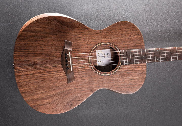 Used Jacob Collier Academy 22E 5 String &