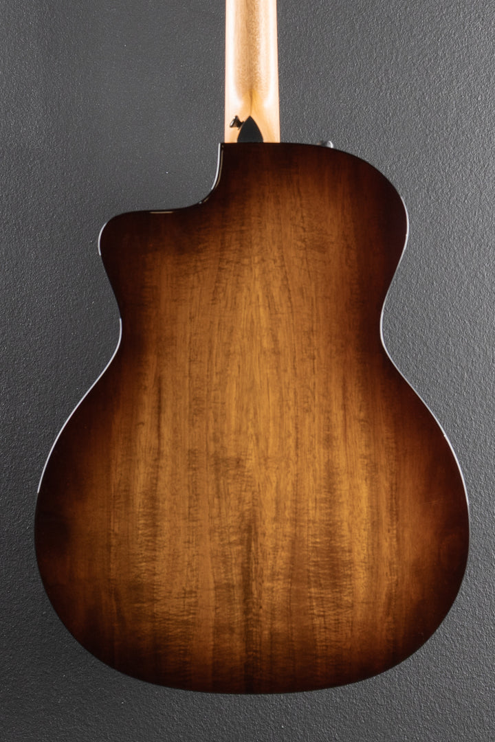 Used 224CE-K DLX &