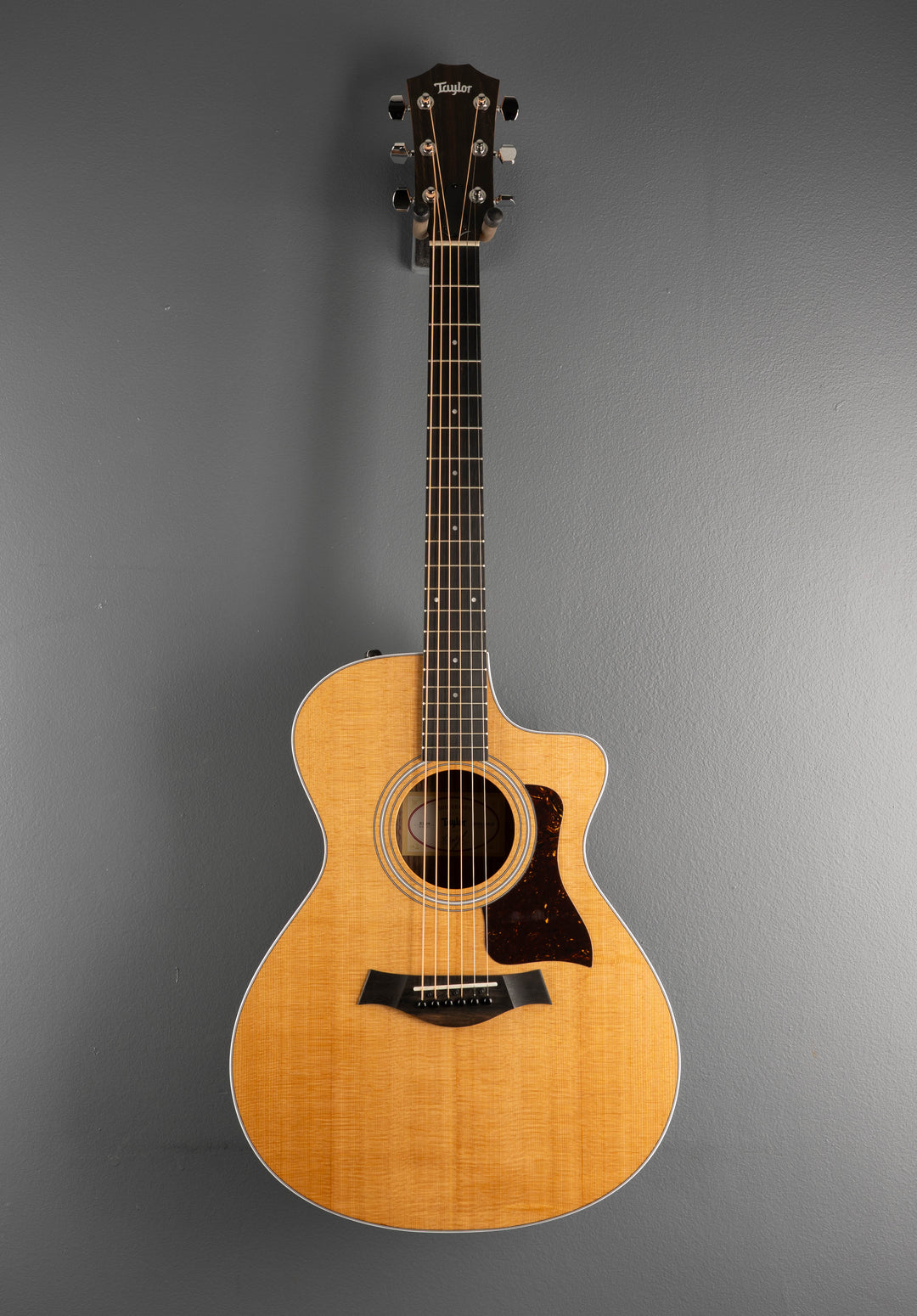 USED 212CE Walnut &