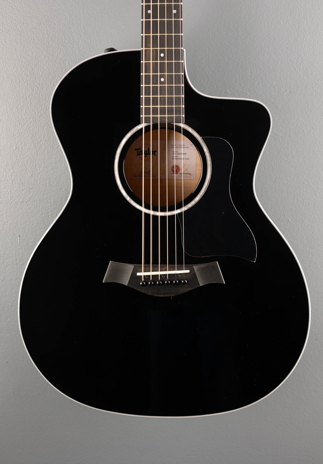 USED 214CE BLK Plus &