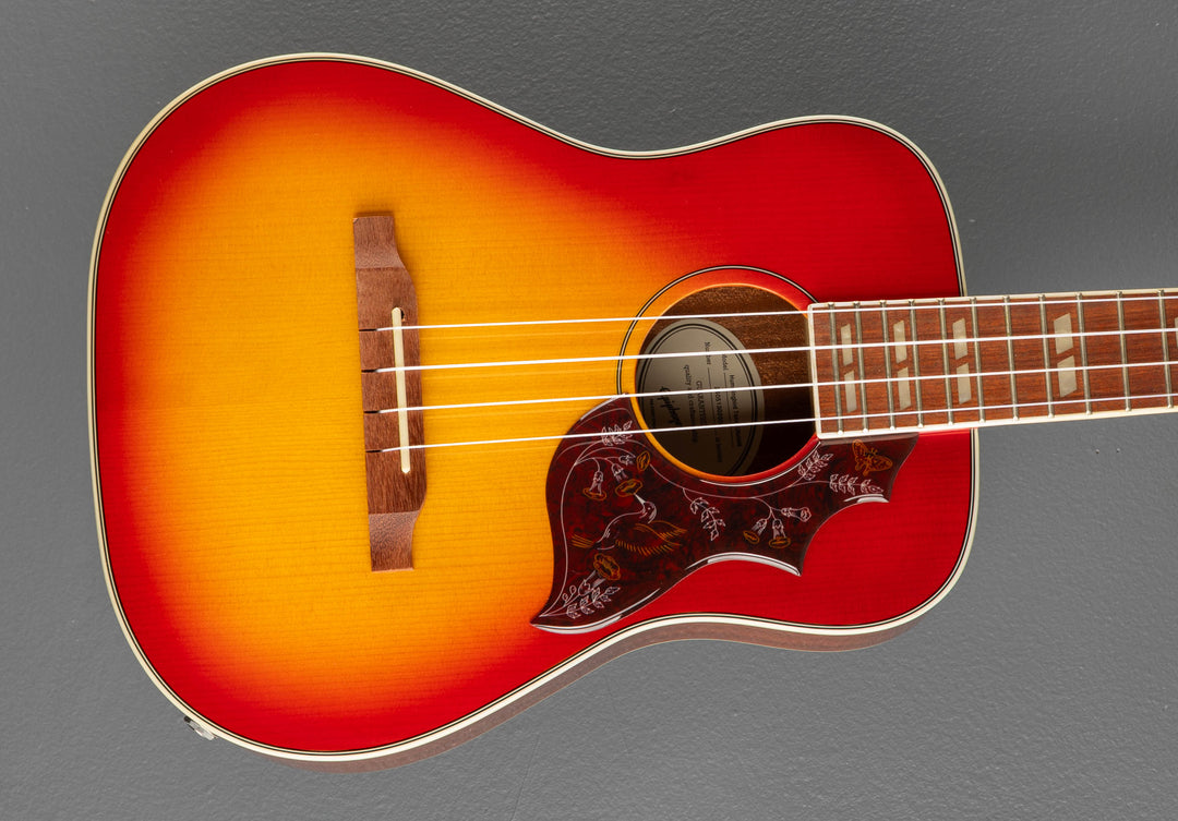 Hummingbird Tenor Ukulele - Faded Cherry Sunburst