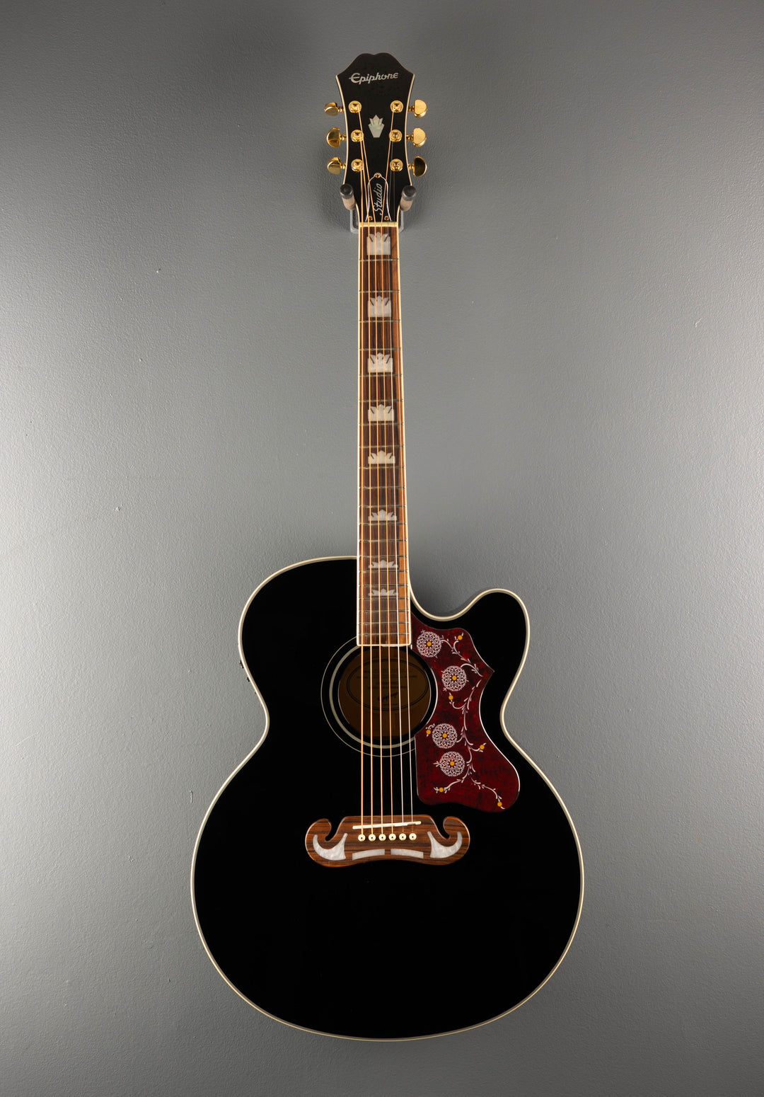 J-200 EC Studio &