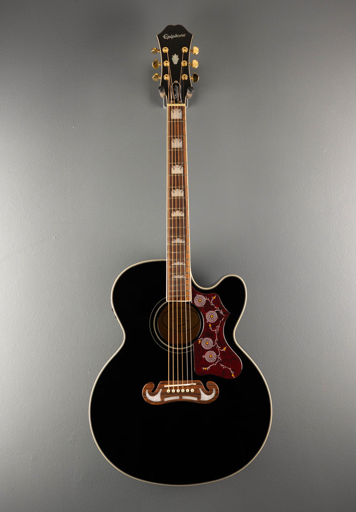 J-200 EC Studio &