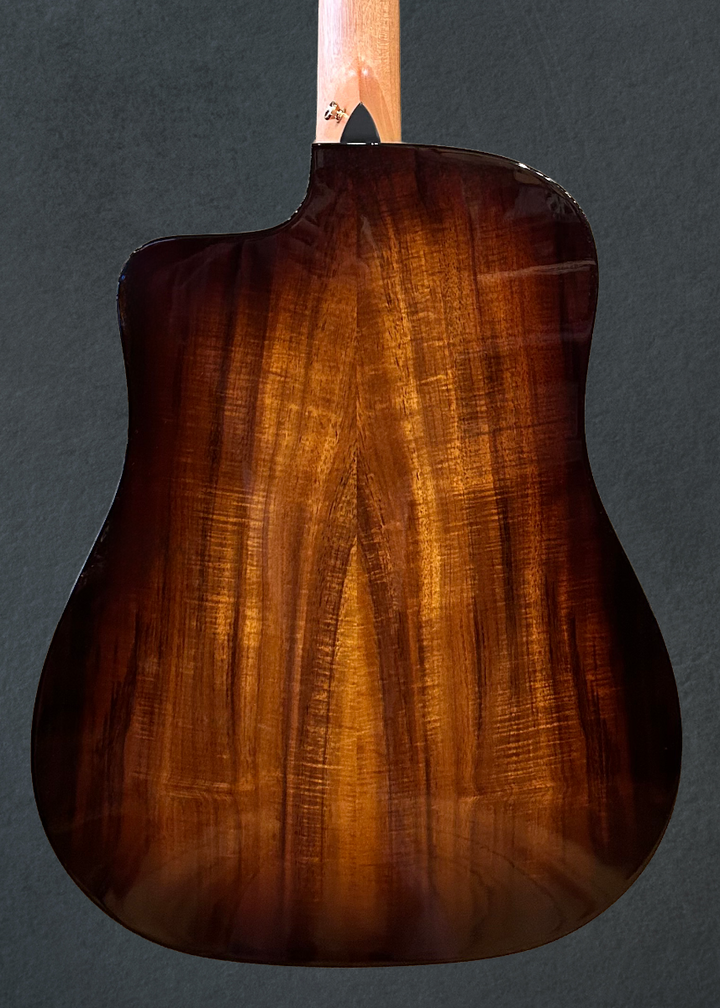 Used 260ce-K DLX Bajo Quinto, &