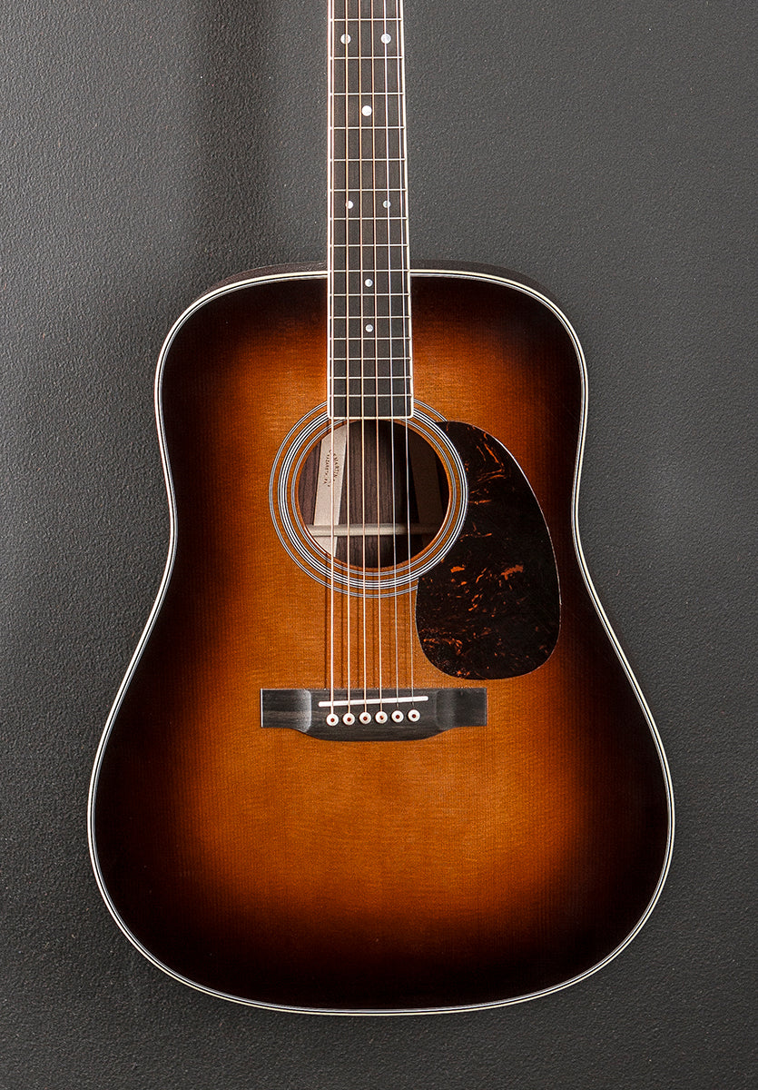 New for 2025 D-35 - Gloss 1935 Sunburst
