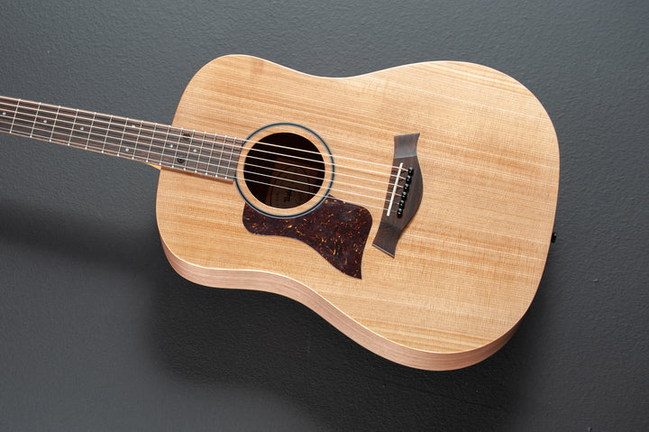 USED Big Baby Taylor (BBT) Left Hand &