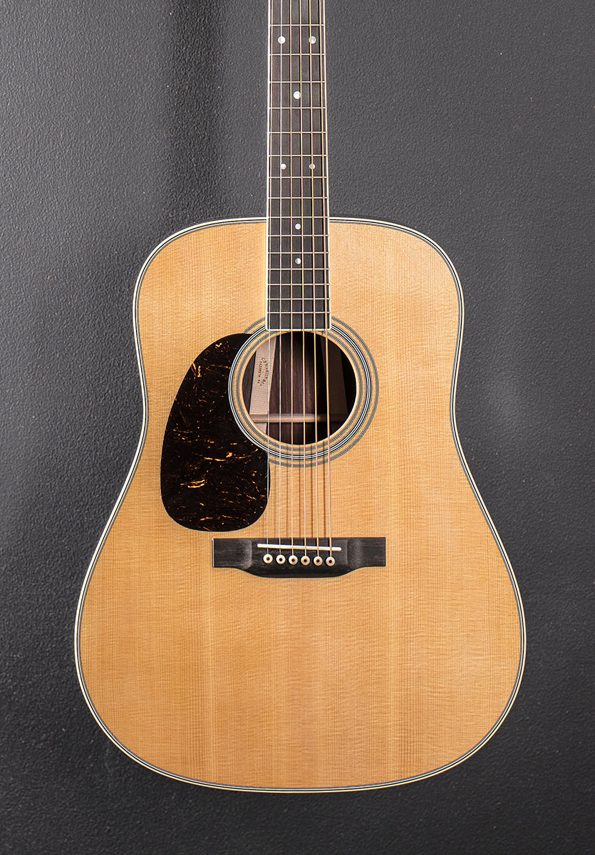 New for 2025 D-35 Left Hand - Gloss Natural