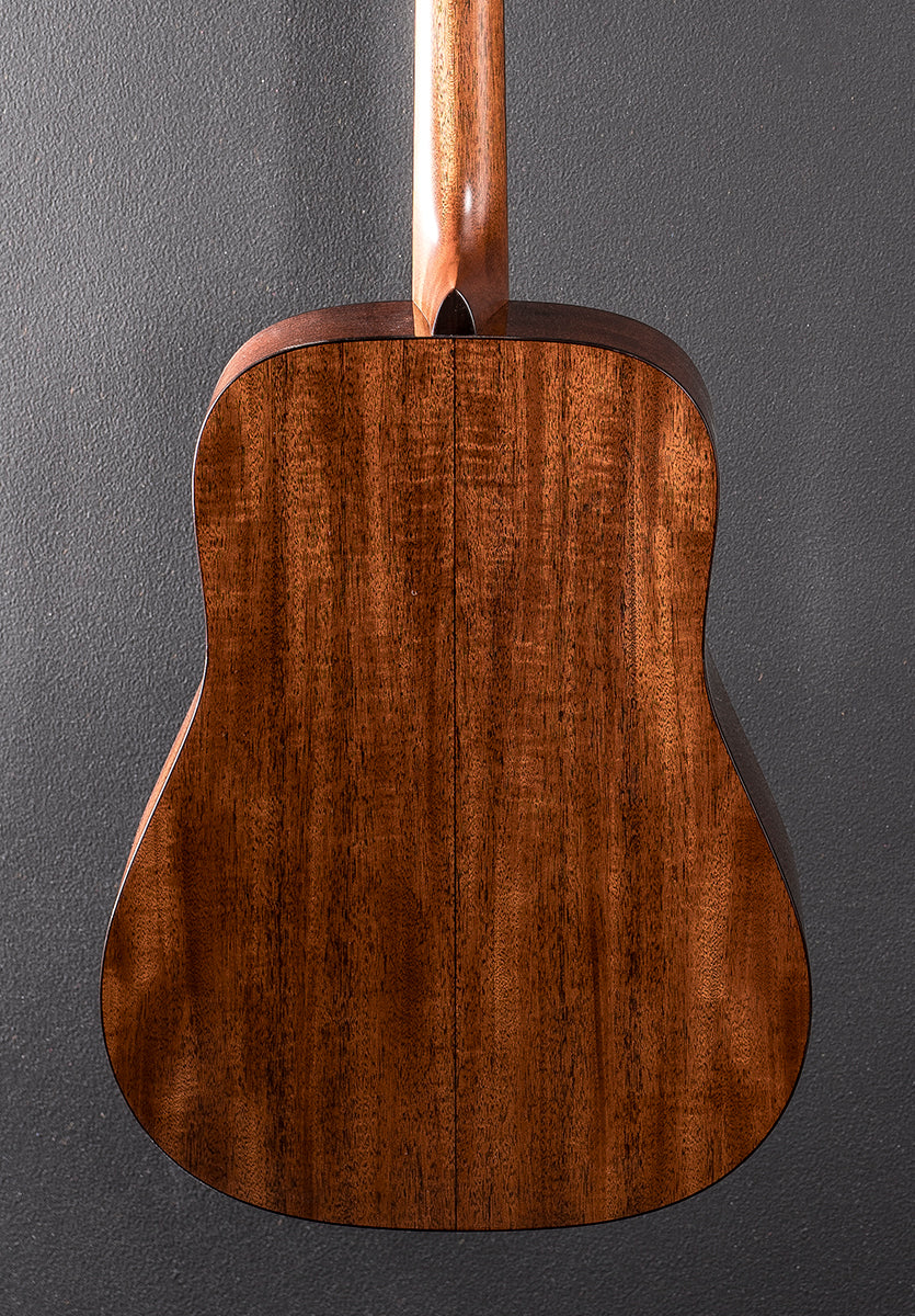 D-18 Modern Deluxe