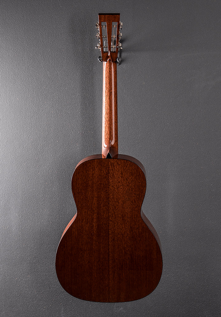 001 Mahogany