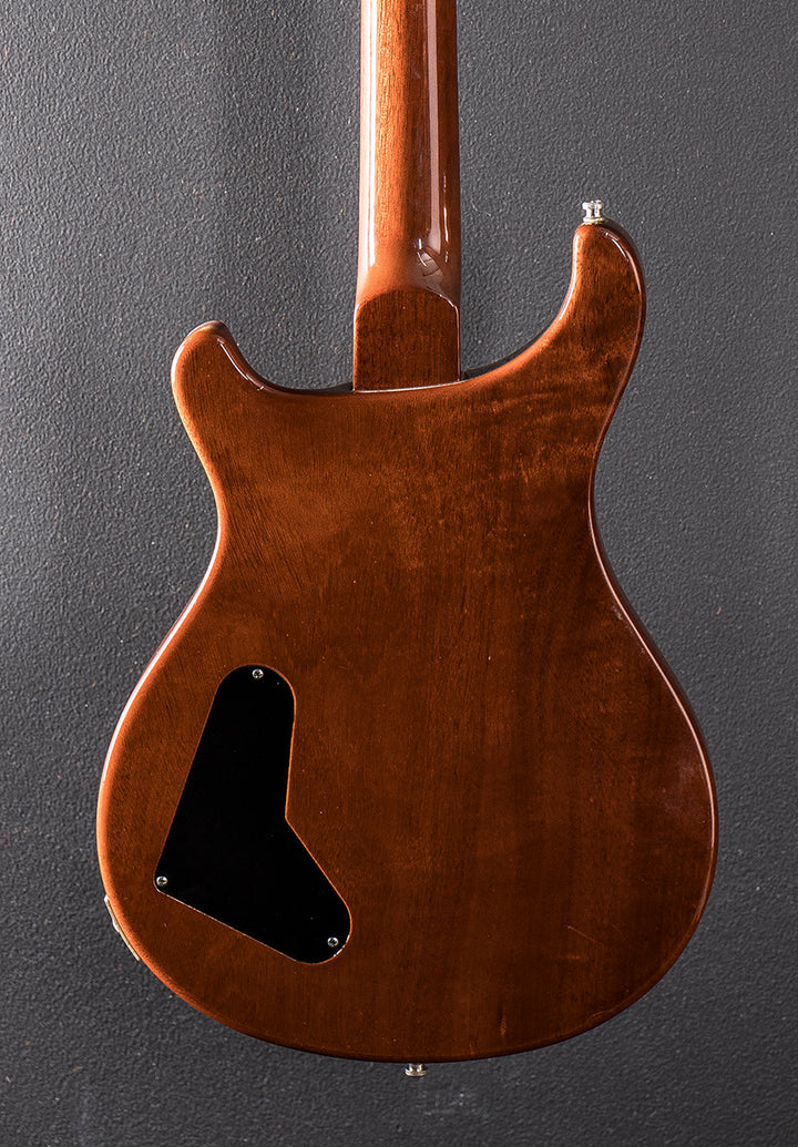 Custom 22 Stoptail 10 Top &