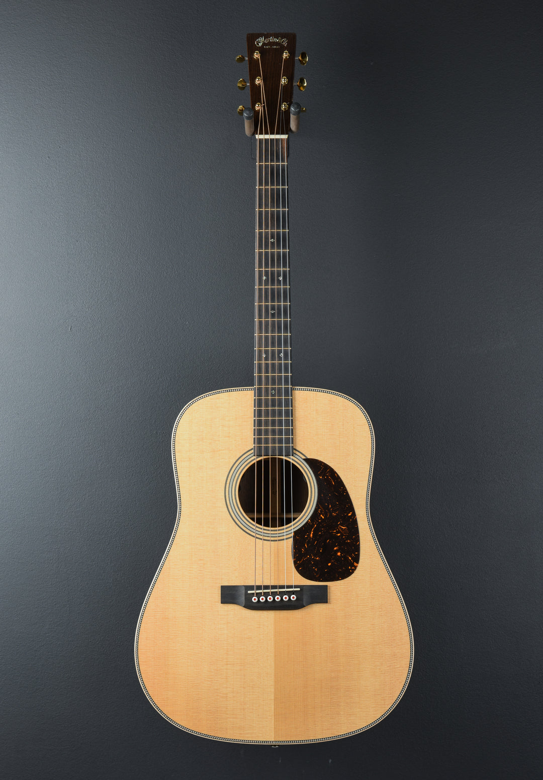 D-28 Modern Deluxe &