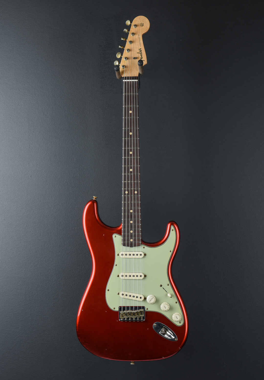 1960 Journeyman Relic Strat Hardtail - Candy Apple Red