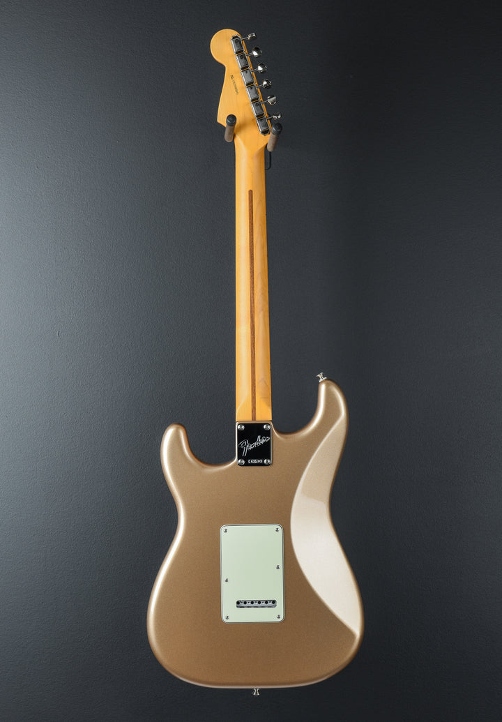 American Professional Classic Stratocaster - Faded Firemist Gold w/Maple