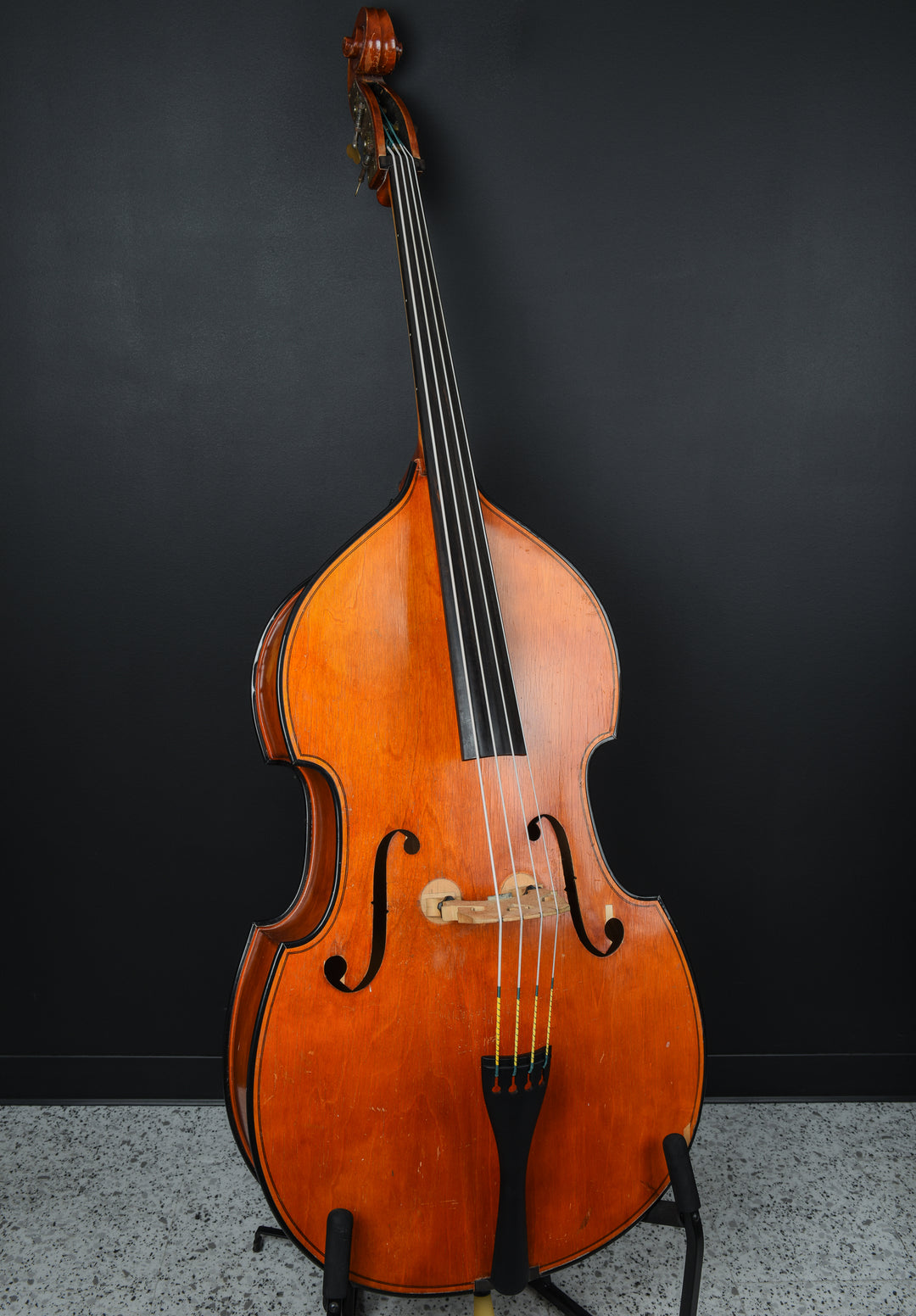 Model 4057 3/4 Size Upright Bass &