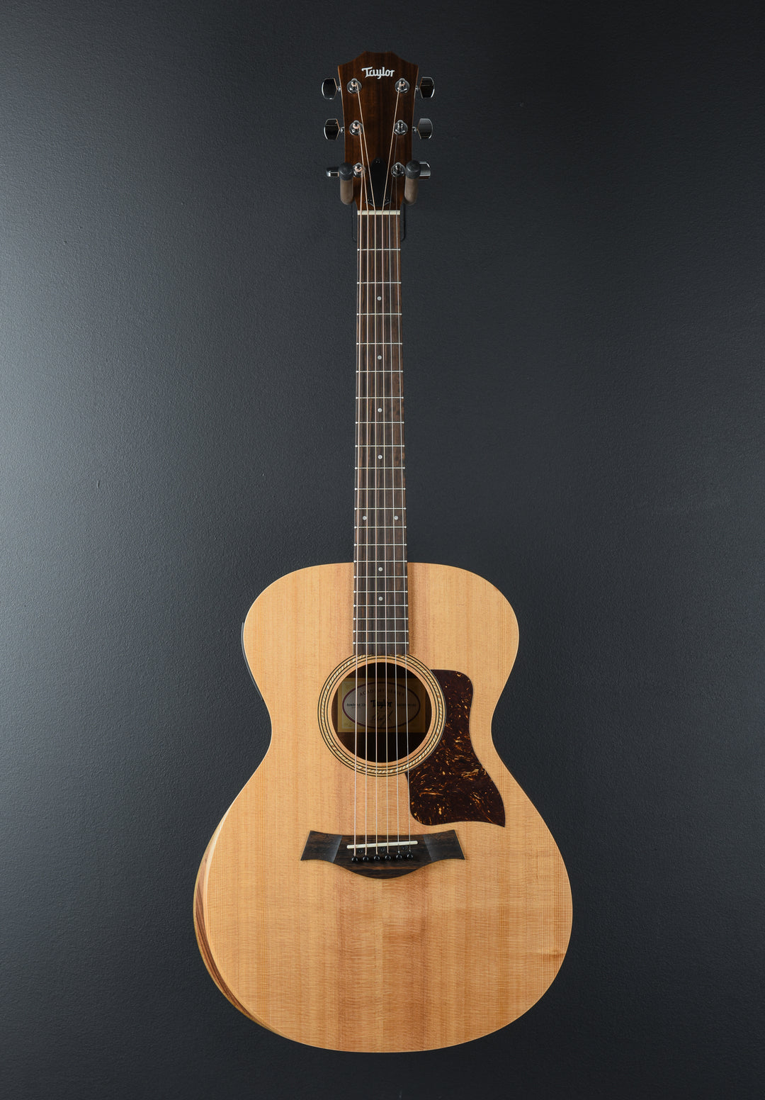 USED Academy 12E &