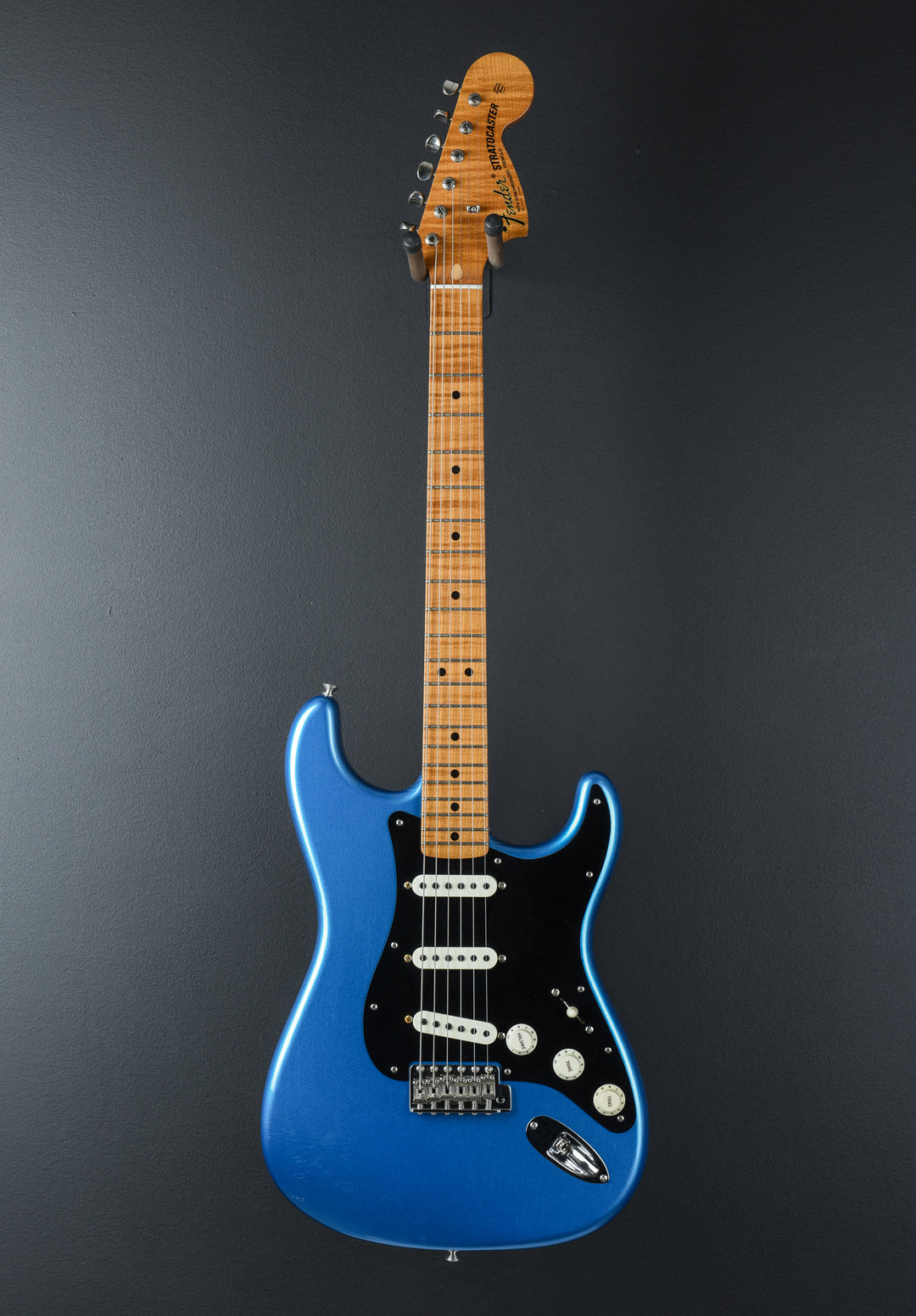 USED 1969 Deluxe Closet Classic Strat &