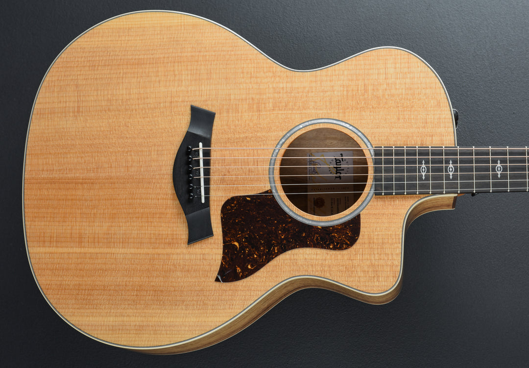 USED 214CE-K DLX &