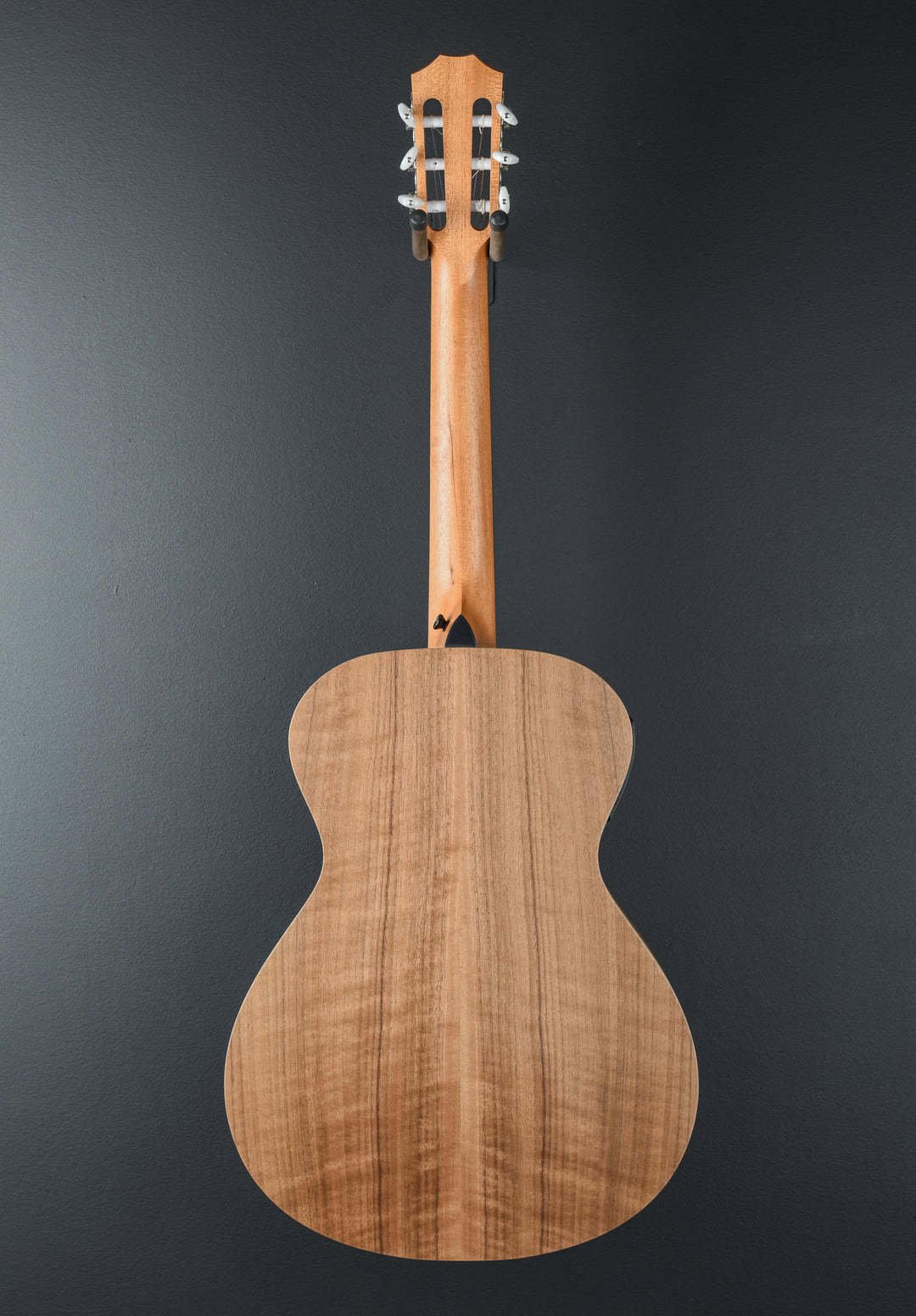 USED Academy 12E-N &