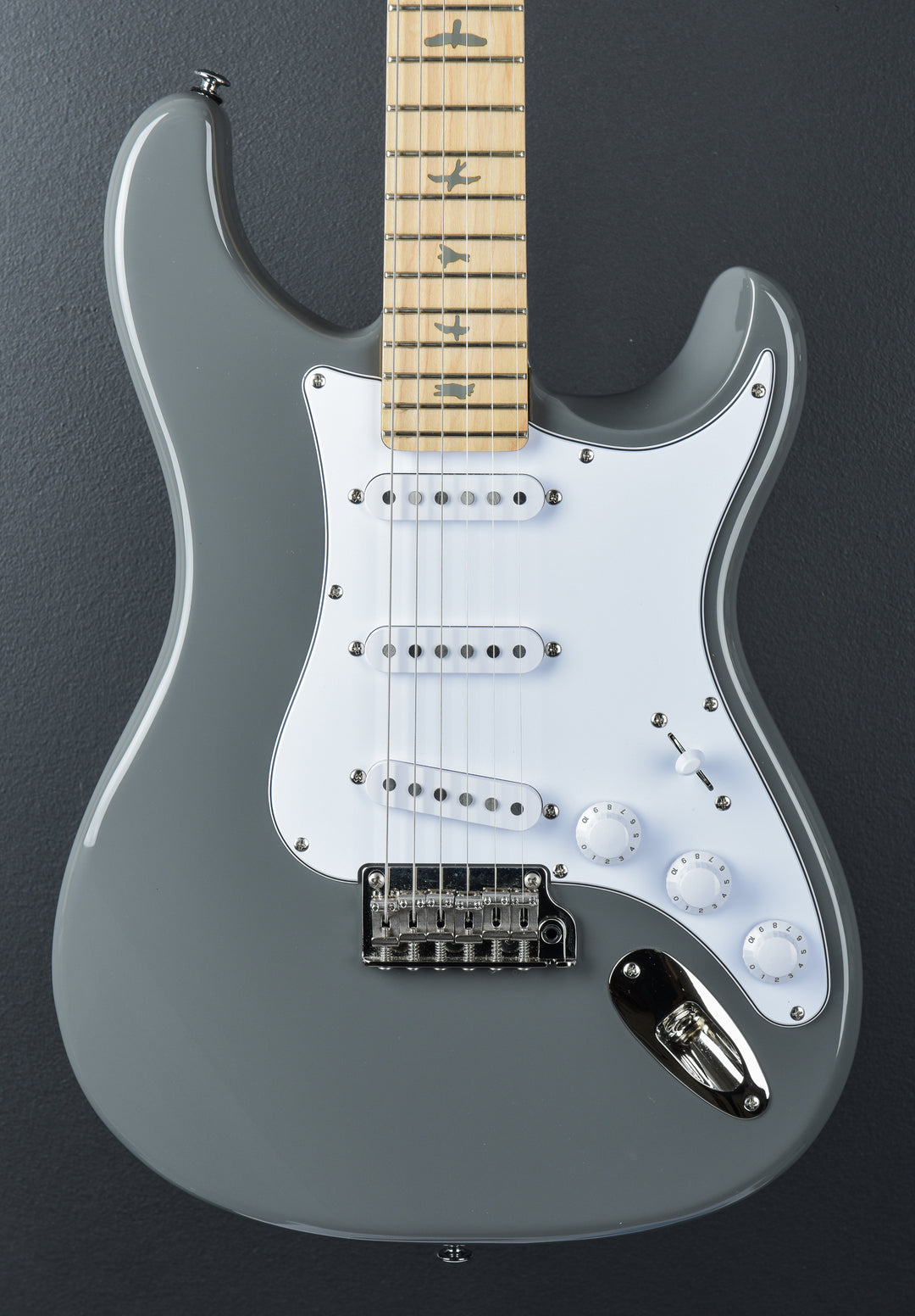 SE Silver Sky w/ Maple &