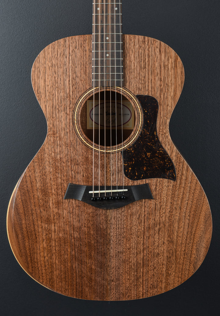 Academy 22e