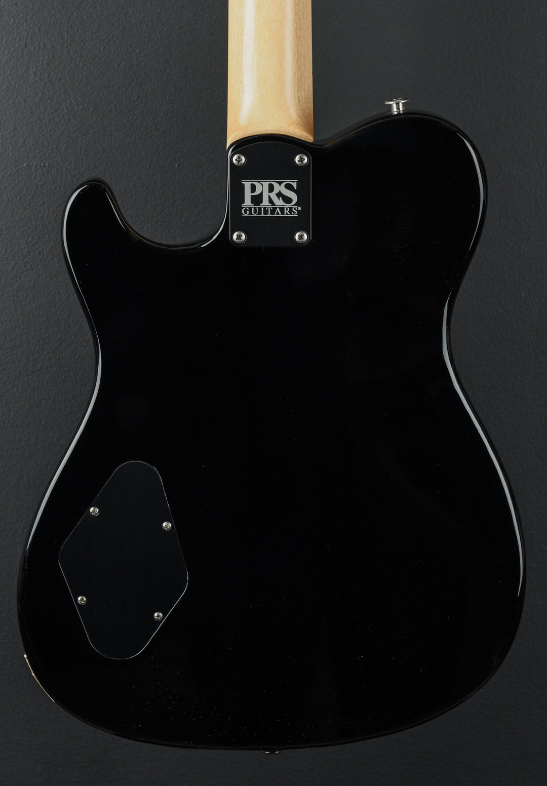 NF53 - Black