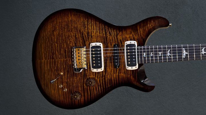 Modern Eagle V 10 Top - Black Gold Wraparound Burst