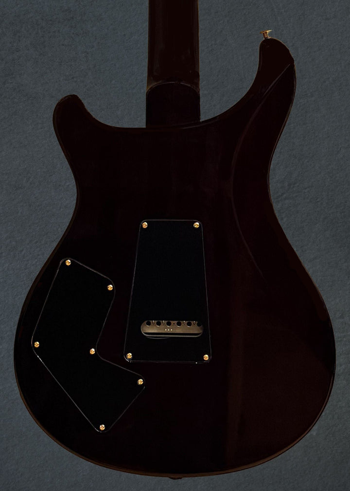 Modern Eagle V 10 Top - Black Gold Wraparound Burst