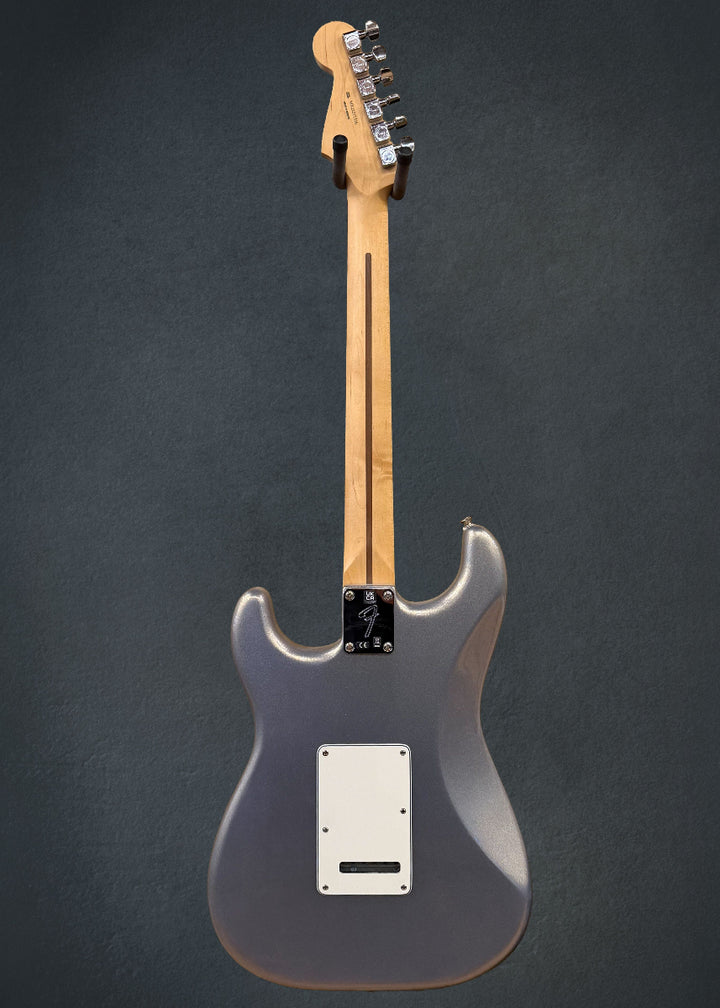 Player Stratocaster - Silver w/Pau Ferro