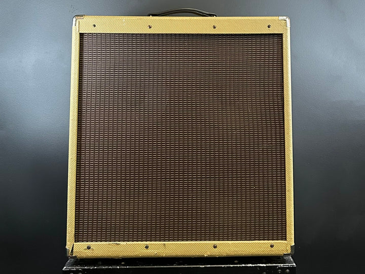 (Earth Sound Research) M1958 - 4x10 Combo, 70s