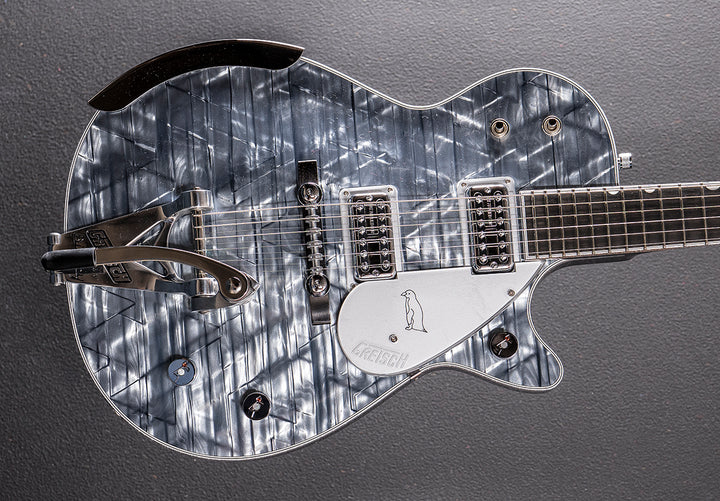 G6134T-58 Limited Edition Penguin w/String-Thru Bigsby
