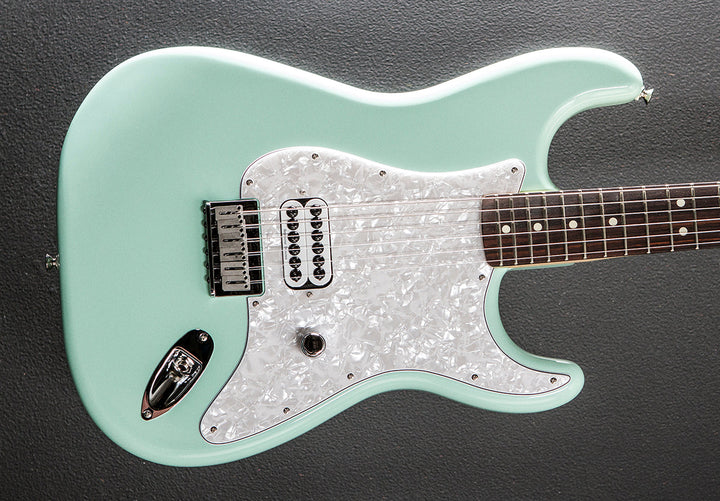 Used Limited Edition Tom DeLonge Strat &
