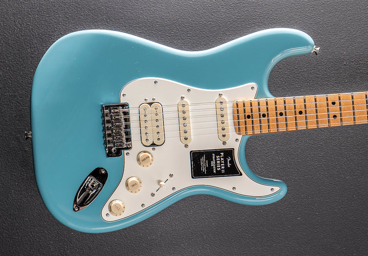 Player II Stratocaster HSS - Aquatone Blue w/Maple