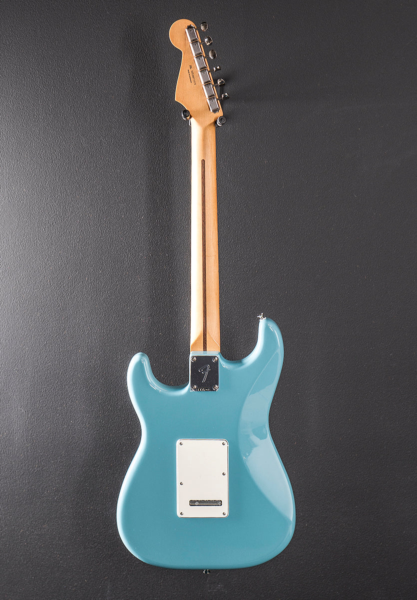 Player II Stratocaster HSS - Aquatone Blue w/Maple