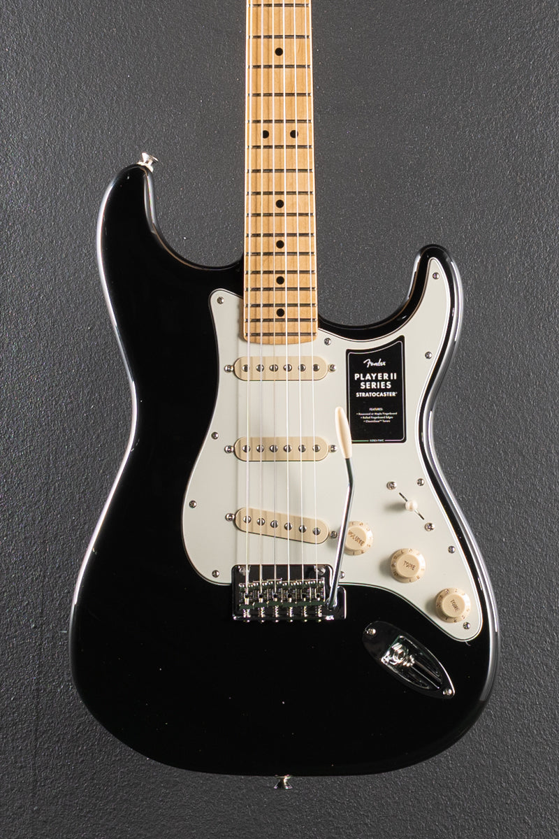 Player II Stratocaster - Black w/Maple