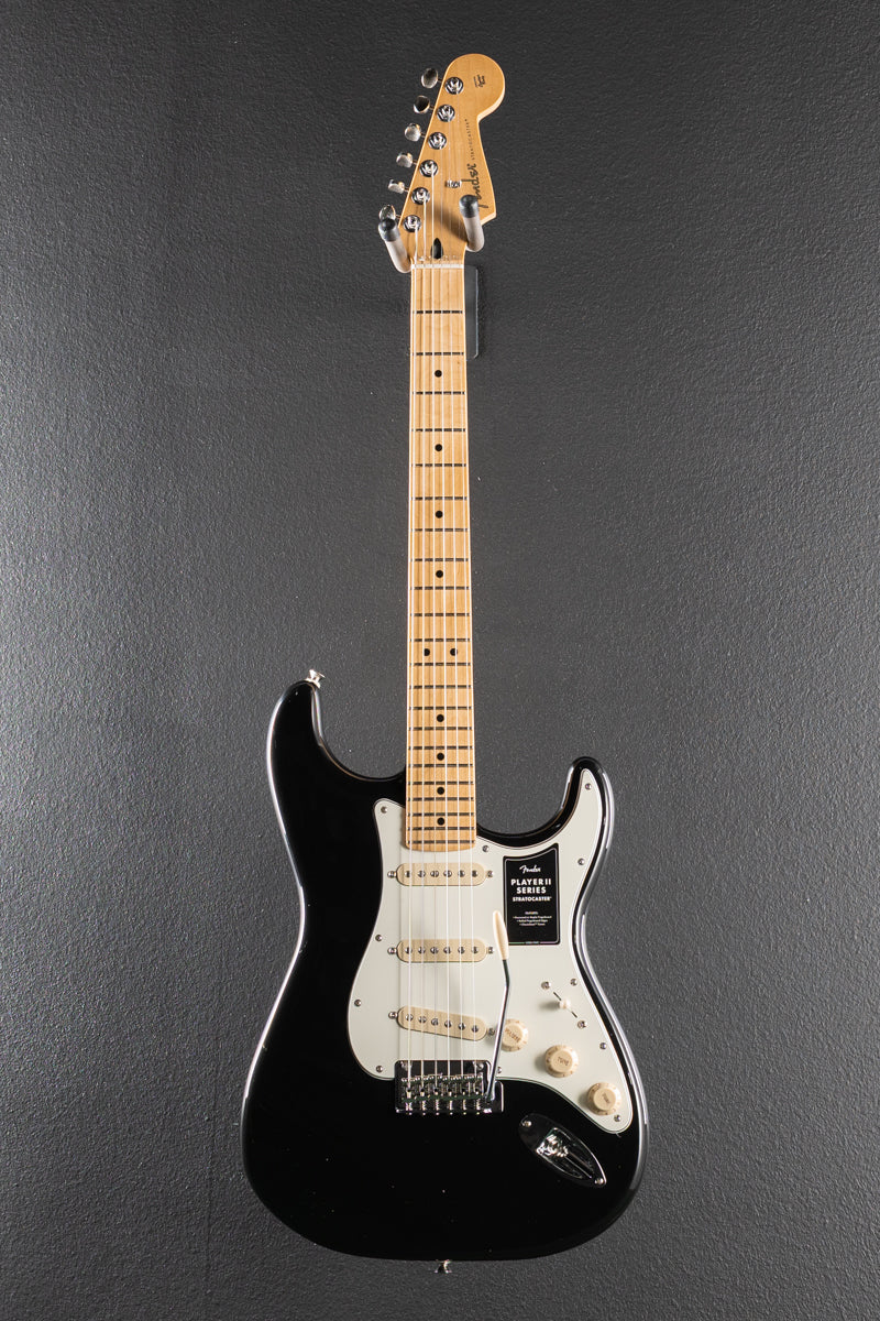 Player II Stratocaster - Black w/Maple