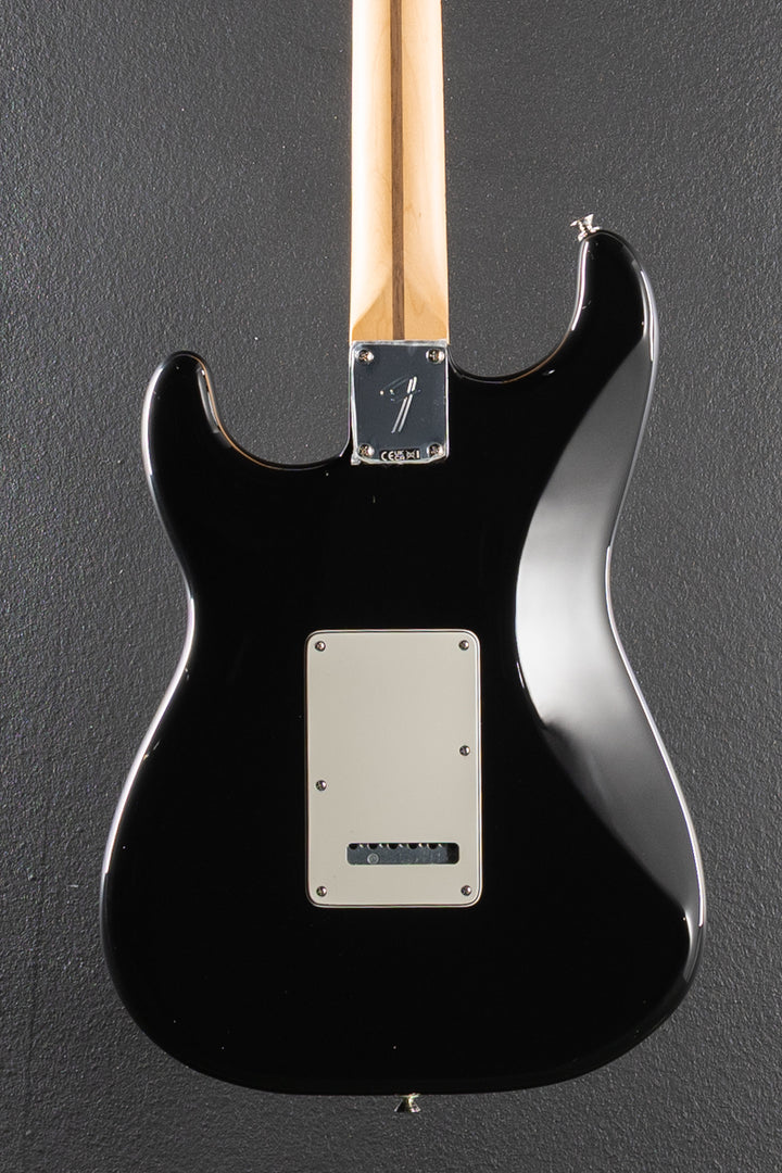 Player II Stratocaster - Black w/Maple