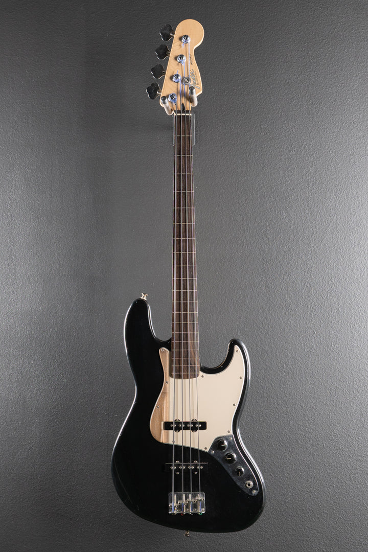 Used Standard Fretless Jazz Bass &