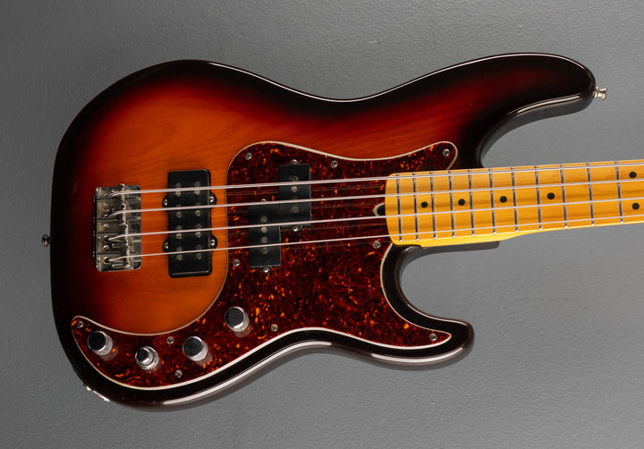 Used American Precision Bass Deluxe, &