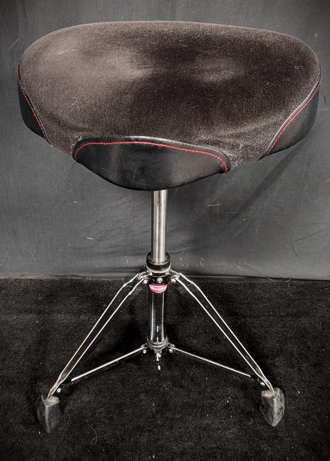 Tractor Style Seat Hydraulic Throne