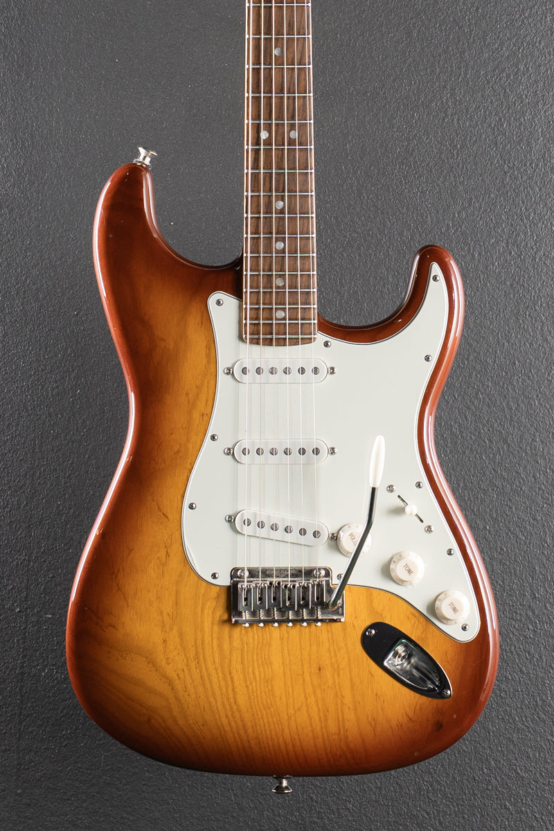 Used American Deluxe Strat &