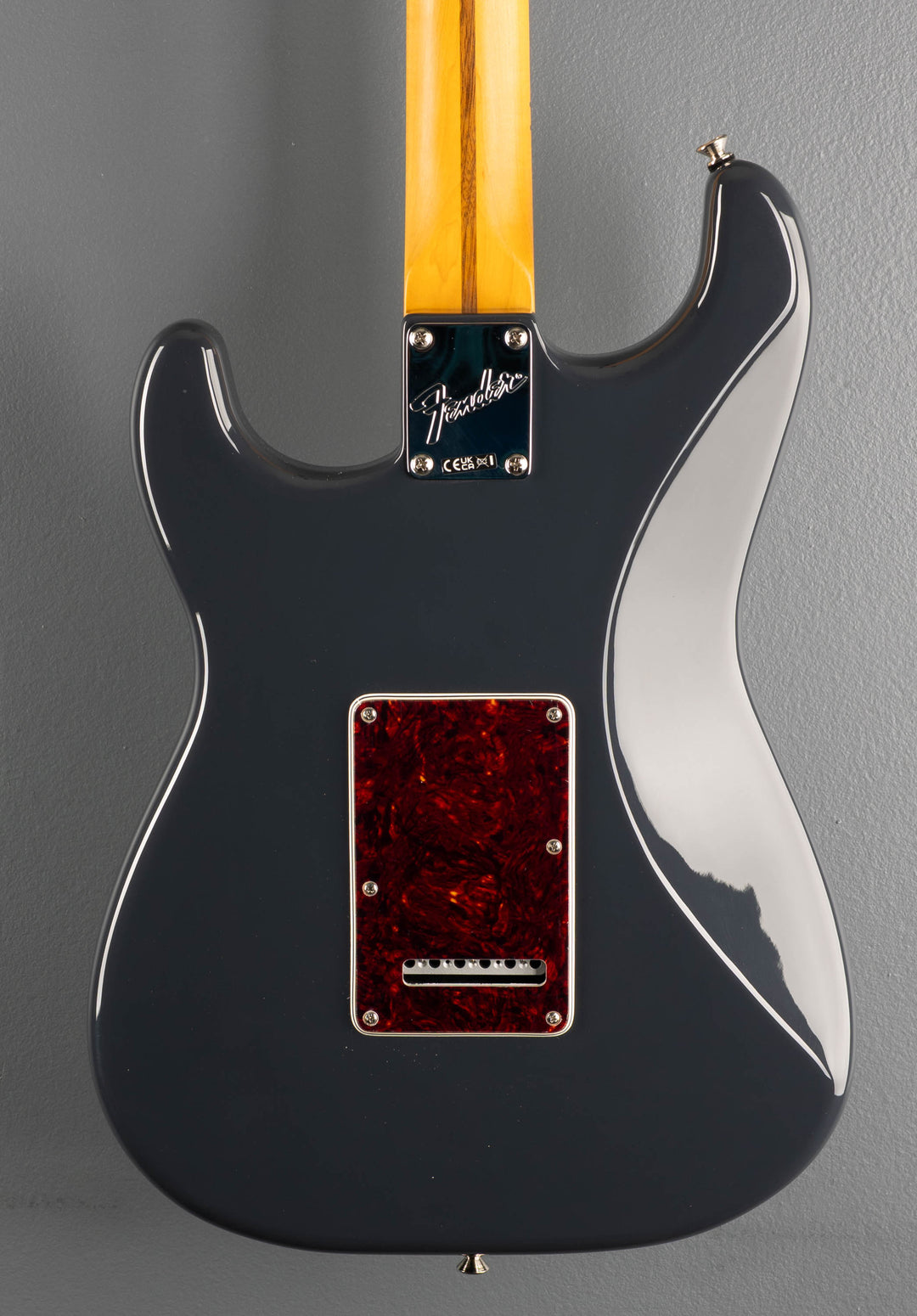 American Professional Classic Stratocaster HSS - Faded Black