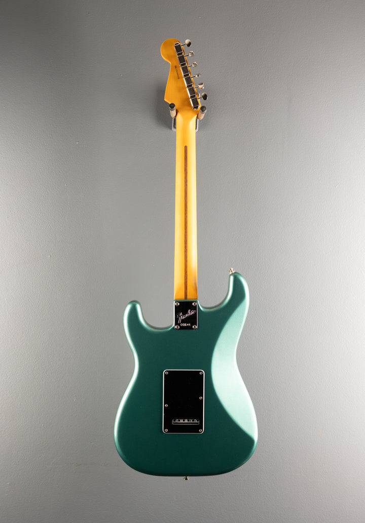 American Professional Classic Stratocaster HSS - Faded Sherwood Green Metallic