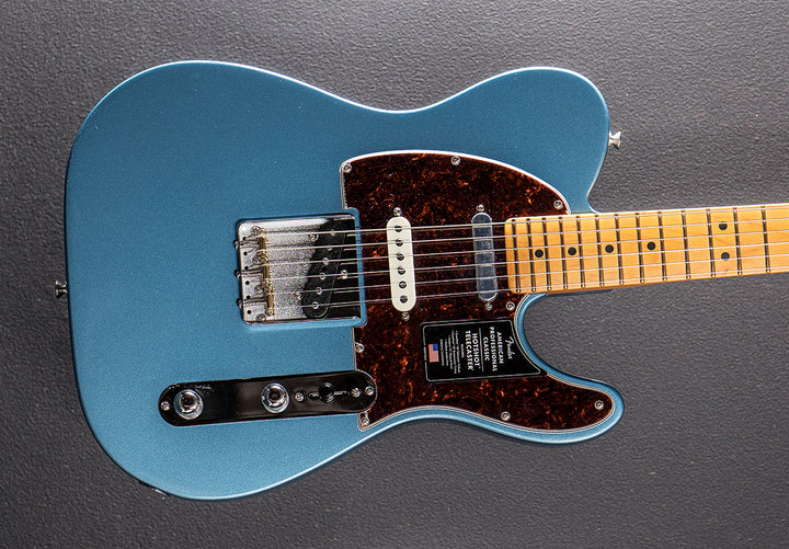 American Professional Classic Hotshot Telecaster - Faded Lake Placid Blue w/Maple