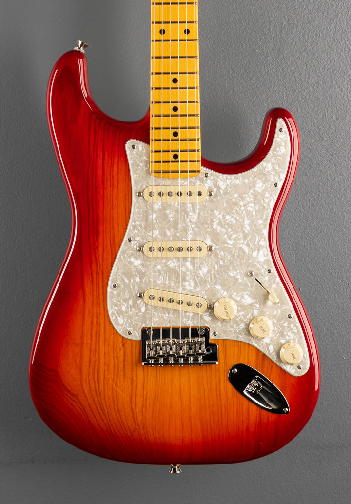American Professional Stratocaster - Aged Cherry Burst w/Maple
