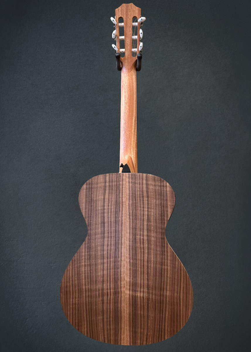 Academy 12E-N