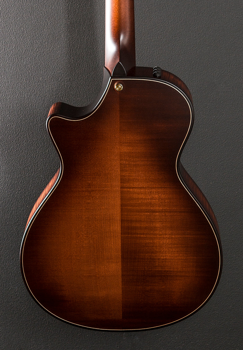 2023 Builder’s Edition 652CE 12-String